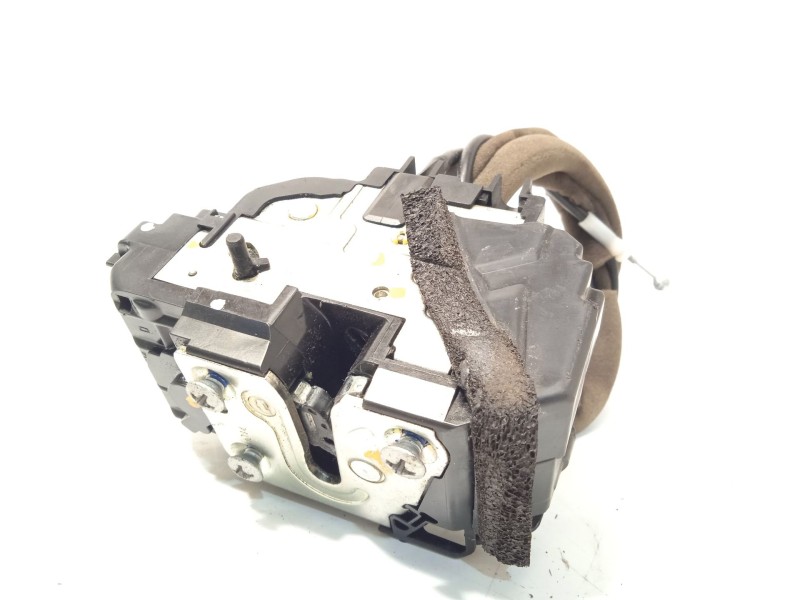 CERRADURA PUERTA TRASERA DERECHA 825003VV0A 