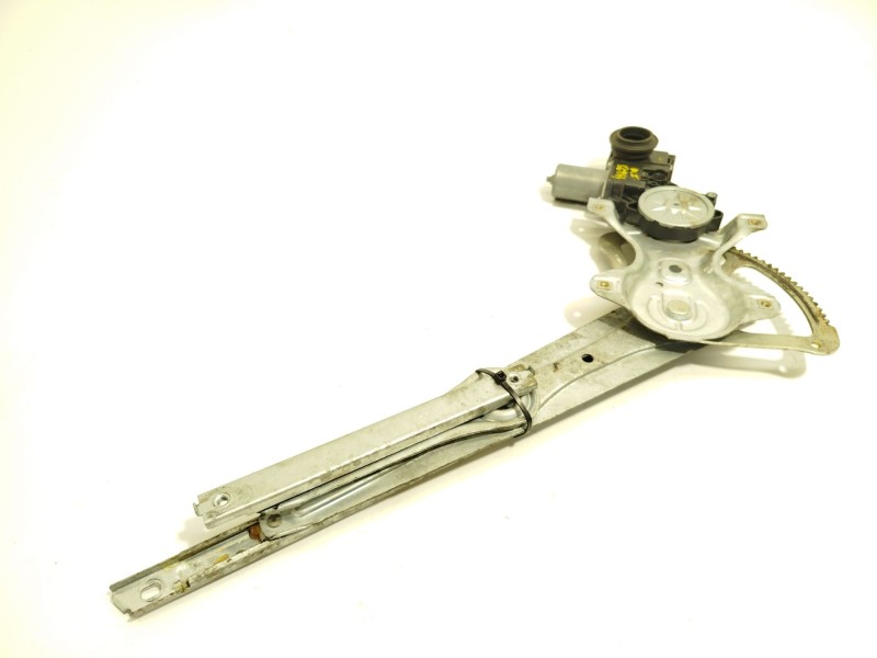 ELEVALUNAS DELANTERO IZQUIERDO 69820F4010 