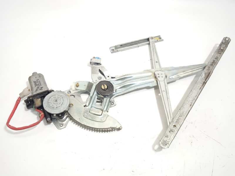 ELEVALUNAS DELANTERO DERECHO MR144524 2621003200 5713A020