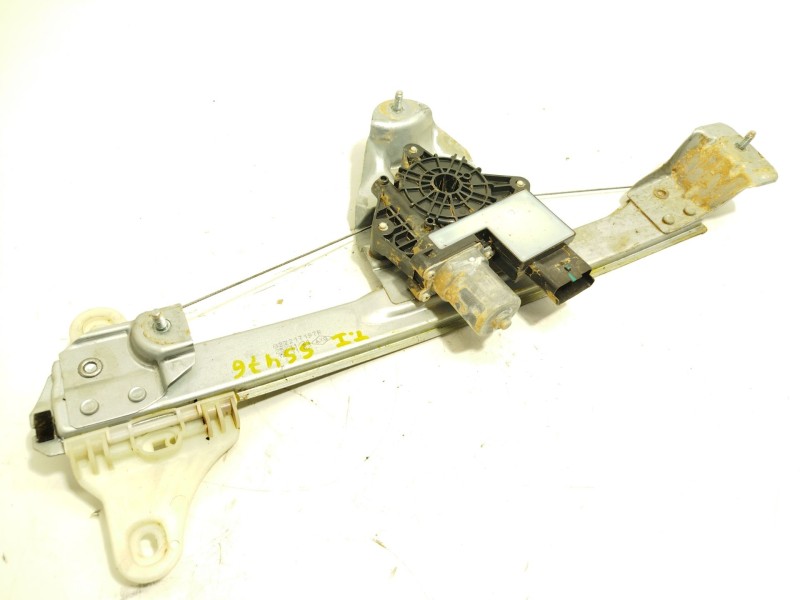 ELEVALUNAS TRASERO IZQUIERDO 827217197R 