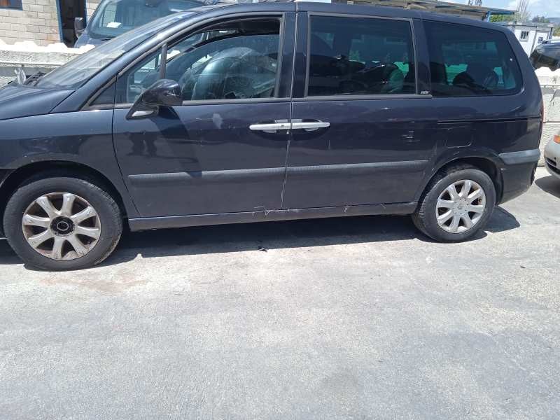 PEUGEOT 807