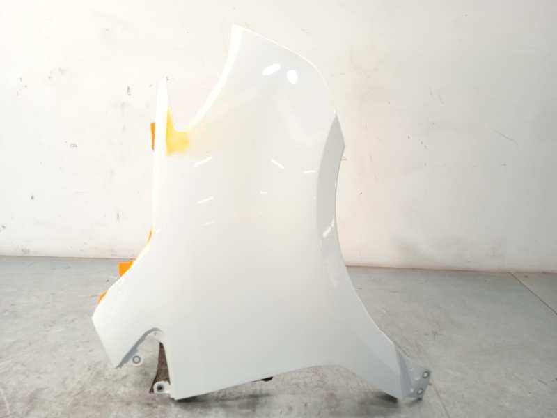 ALETA DELANTERA DERECHA A9108810100 9108810100