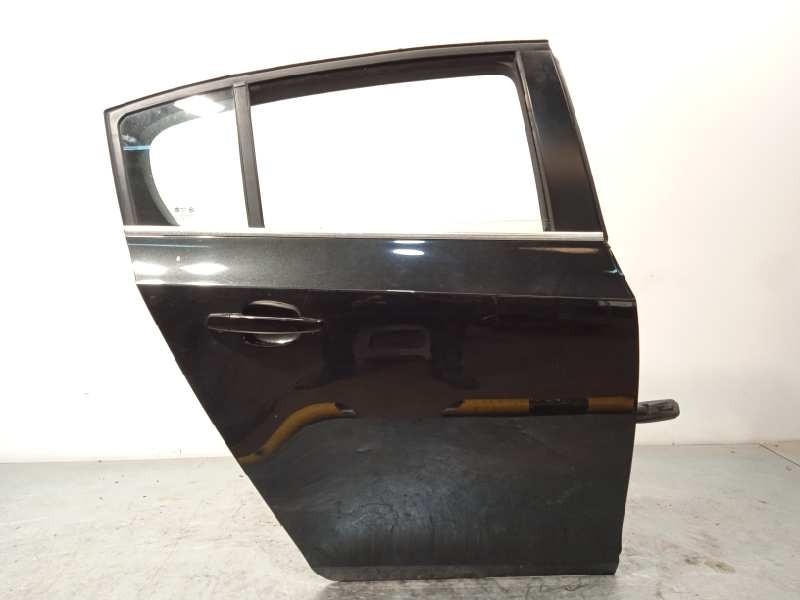 PUERTA TRASERA DERECHA 95476405 
