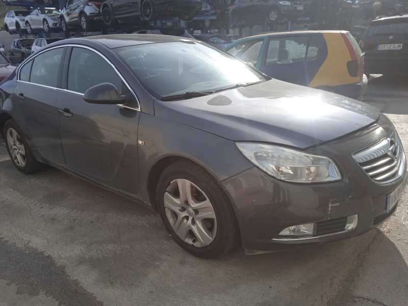 OPEL INSIGNIA BERLINA