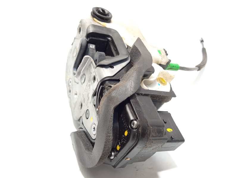 CERRADURA PUERTA TRASERA DERECHA 13579566 