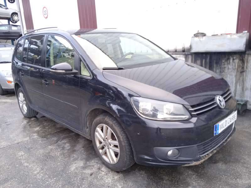 VOLKSWAGEN TOURAN (1T3)