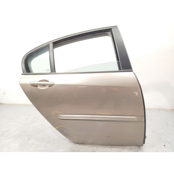 PUERTA TRASERA DERECHA 821000022R 