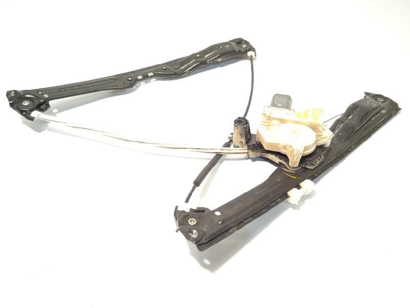 ELEVALUNAS DELANTERO DERECHO 9825710280 