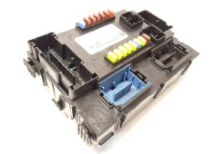 Recambio de caja reles / fusibles para jeep renegade 1.6 m-jet cat referencia OEM IAM 00520929450  520929450