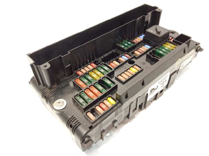 CAJA RELES / FUSIBLES 9151320 61149151320 