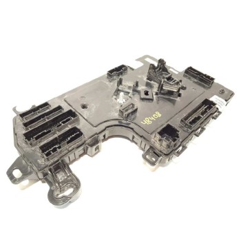 CAJA RELES / FUSIBLES 110034032I 