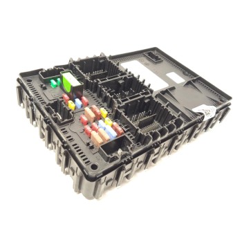 Recambio de caja reles / fusibles para ford tourneo courier 1.0 ecoboost referencia OEM IAM NU5T15604BCAG 2817786 F005V04266