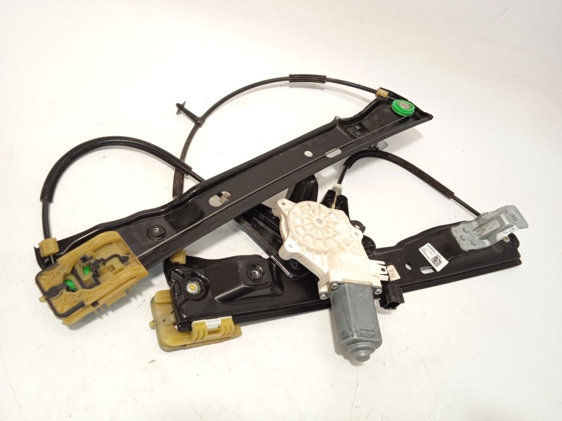 ELEVALUNAS DELANTERO DERECHO CM5123200AF FR1HB43520 