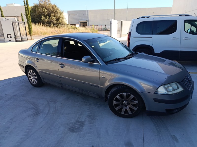 VOLKSWAGEN PASSAT B5.5 (3B3)