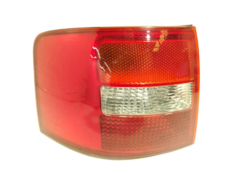 PILOTO TRASERO IZQUIERDO 4B9945095F 