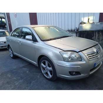TOYOTA AVENSIS BERLINA (T25) de desguace