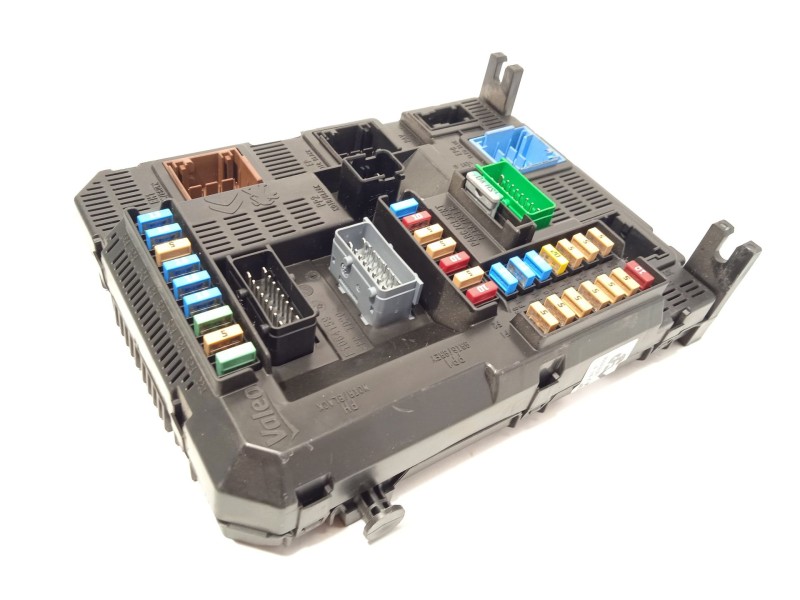 CAJA RELES / FUSIBLES 9819850080 1663368780 