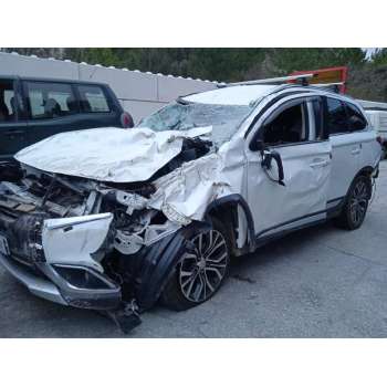 MITSUBISHI OUTLANDER (GF0)