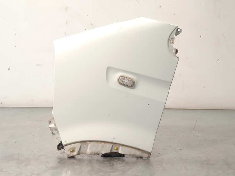 ALETA DELANTERA IZQUIERDA 7750350504 