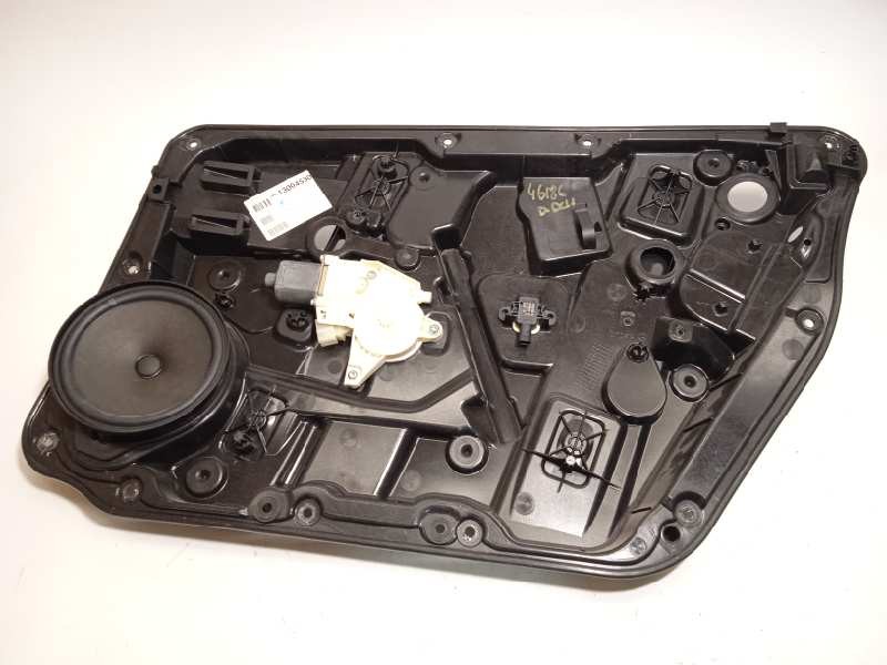 ELEVALUNAS DELANTERO DERECHO A1767200279 A2469065200