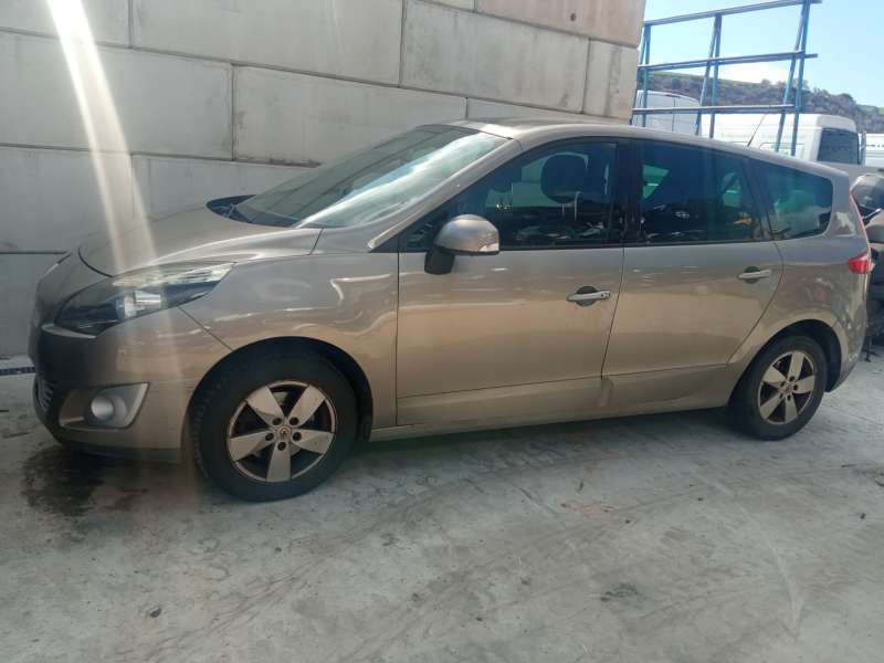 RENAULT GRAND SCÉNIC III (JZ0/1_)