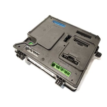 CAJA RELES / FUSIBLES 284B15364R S180098701