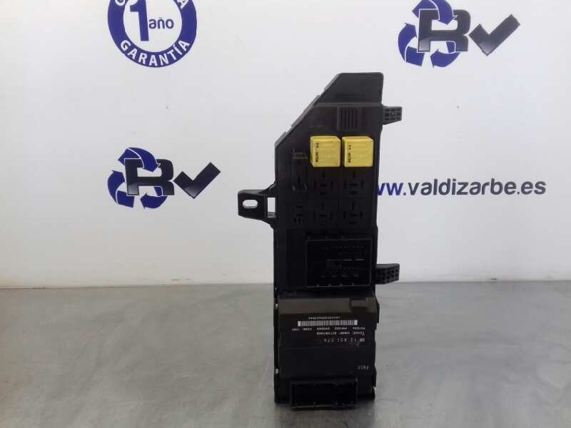 CAJA RELES / FUSIBLES 12805076 