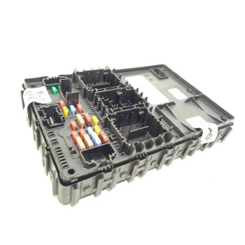 CAJA RELES / FUSIBLES JU5T15604EJH 2366793 F005V02978