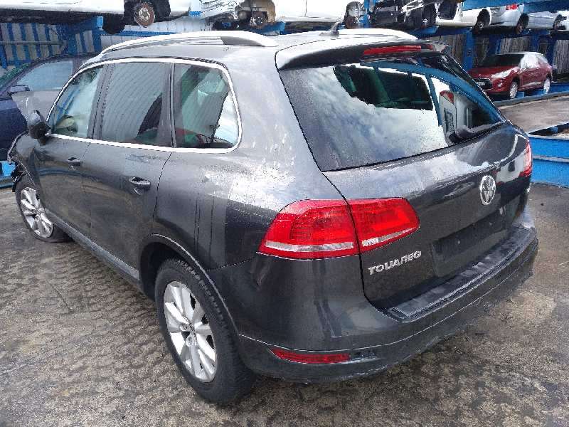 VOLKSWAGEN TOUAREG (7P5)