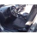 TOYOTA AVENSIS SEDÁN (_T25_)