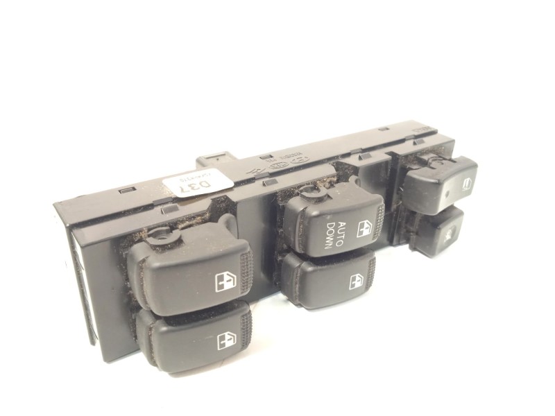 MANDO ELEVALUNAS DELANTERO IZQUIERDO 935701F370SS 