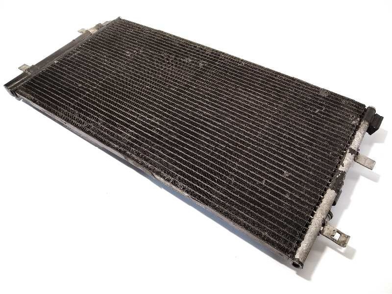 CONDENSADOR / RADIADOR AIRE ACONDICIONADO 8K0260403AB 