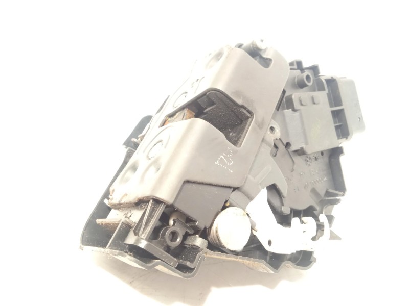 CERRADURA PUERTA DELANTERA DERECHA 30799302 