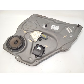 Recambio de elevalunas trasero derecho para mercedes-benz clase b (w245) 2.0 cat referencia OEM IAM A1697301679  