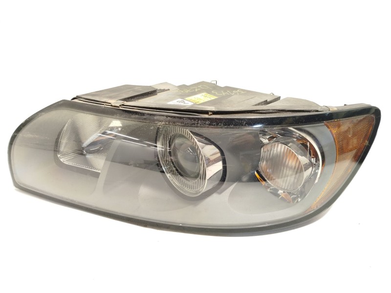 FARO IZQUIERDO 30698885 0301198203