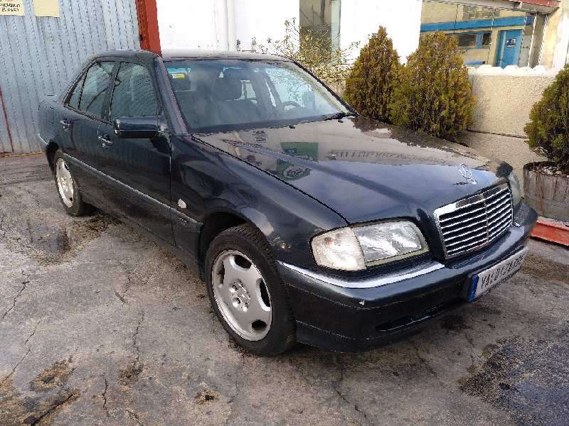 MERCEDES-BENZ CLASE C (W202) BERLINA