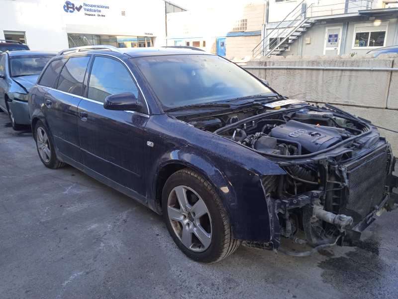 AUDI A4 AVANT (8E)