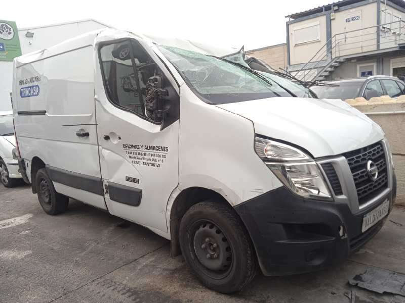 NISSAN NV 400