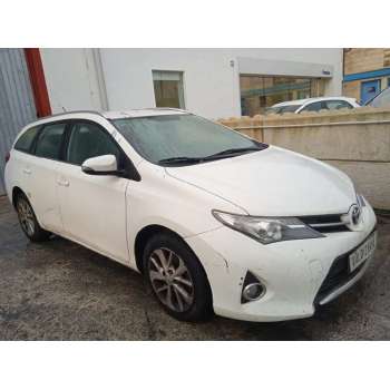 TOYOTA AURIS TOURING SPORTS (E18)