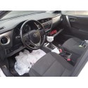 TOYOTA AURIS TOURING SPORTS (E18)