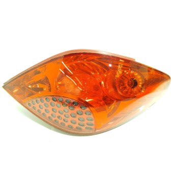 PILOTO TRASERO DERECHO 6351Y7 