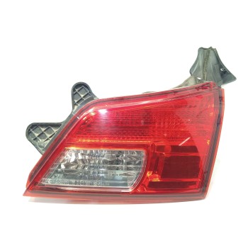 PILOTO TRASERO DERECHO INTERIOR 84912AJ250 