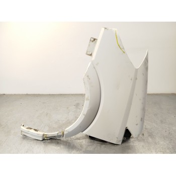 ALETA DELANTERA IZQUIERDA A9066377819 