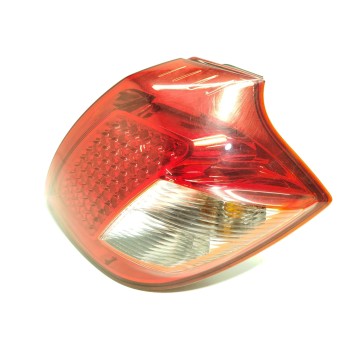 PILOTO TRASERO DERECHO 924021H050 