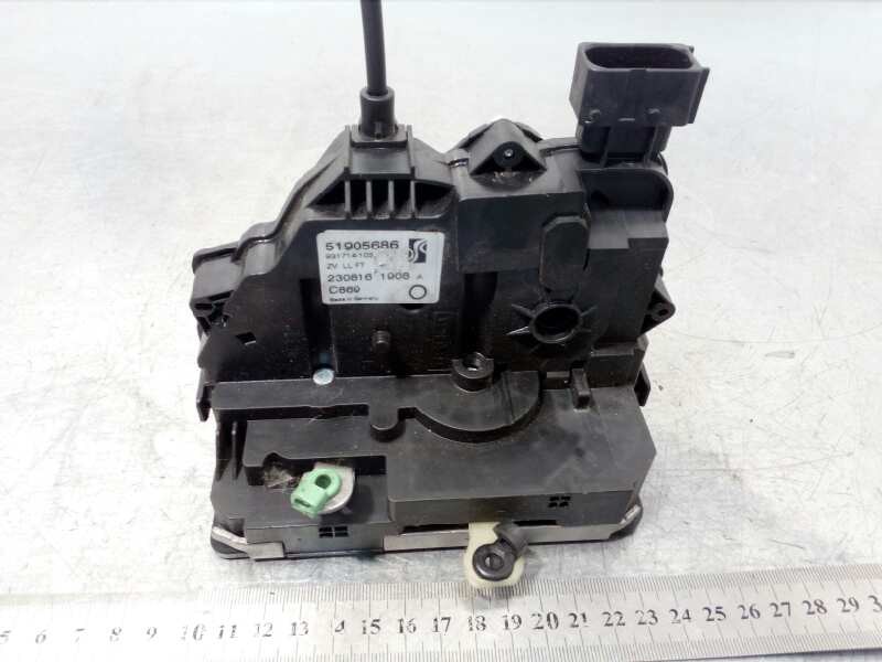 CERRADURA PUERTA DELANTERA IZQUIERDA 51905686 