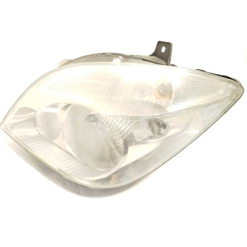 FARO IZQUIERDO A9068200161 1EB24701201