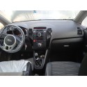KIA VENGA (YN)