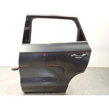 PUERTA TRASERA IZQUIERDA 575833051H 