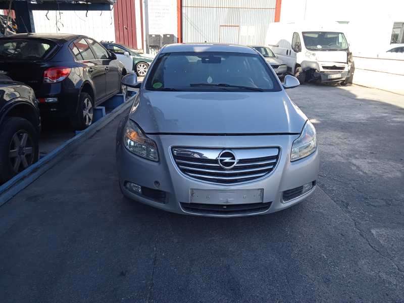 OPEL INSIGNIA BERLINA