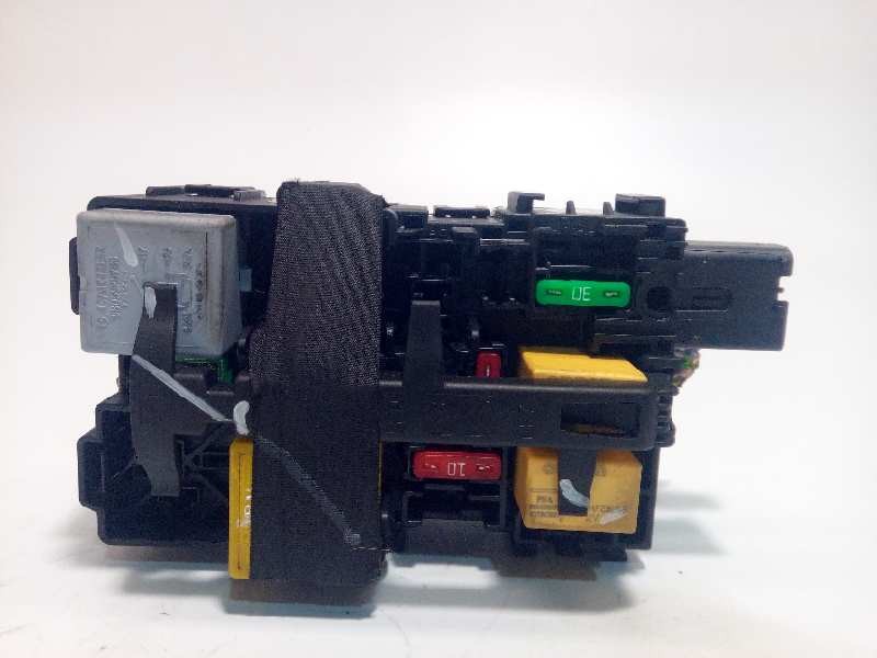 CAJA RELES / FUSIBLES 9812661980 